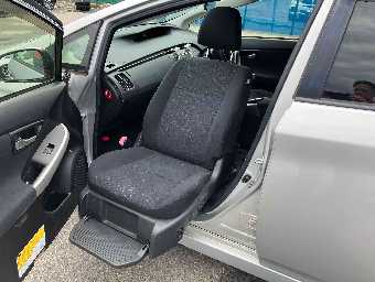 TOYOTA PRIUS 2012 Image 9