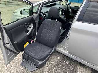 TOYOTA PRIUS 2012 Image 10