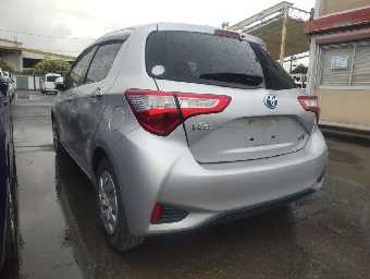 TOYOTA VITZ 2019 Image 4