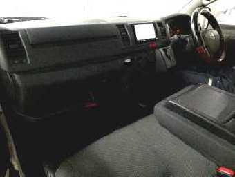 TOYOTA HIACE 2015 Image 3