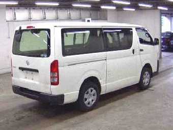 TOYOTA HIACE 2015 Image 5