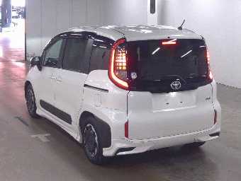 TOYOTA SIENTA 2023 Image 3