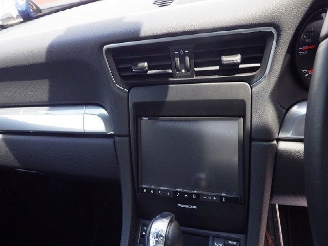 PORSCHE 911 2012 Image 19