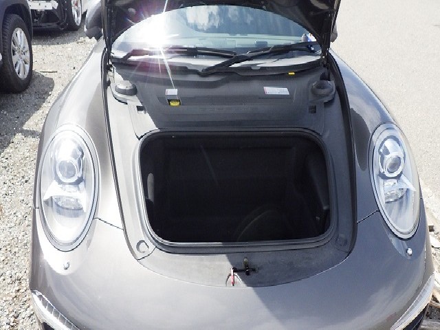 PORSCHE 911 2012 Image 25