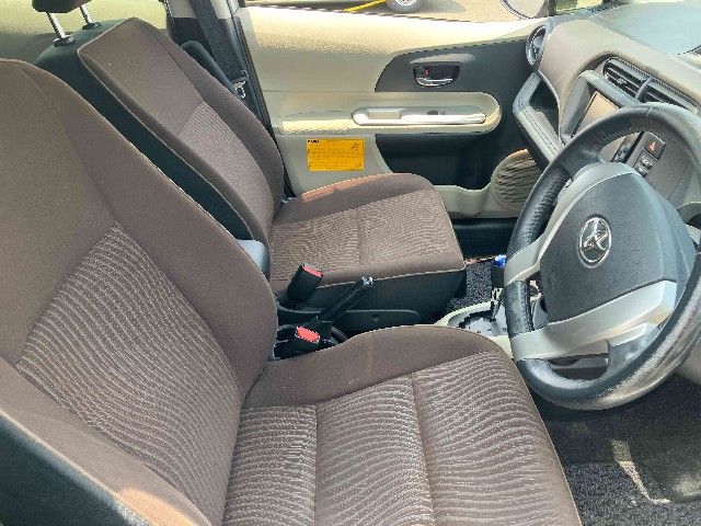 TOYOTA AQUA 2012 Image 25