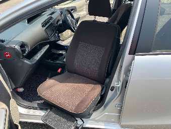 TOYOTA AQUA 2012 Image 10