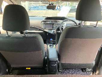 TOYOTA AQUA 2012 Image 11