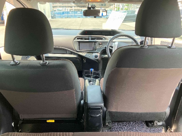 TOYOTA AQUA 2012 Image 28