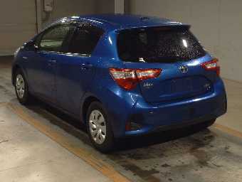 TOYOTA VITZ 2017 Image 4