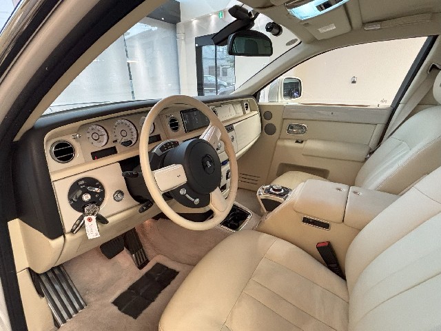 ROLLS ROYCE PHANTOM 2014 Image 30