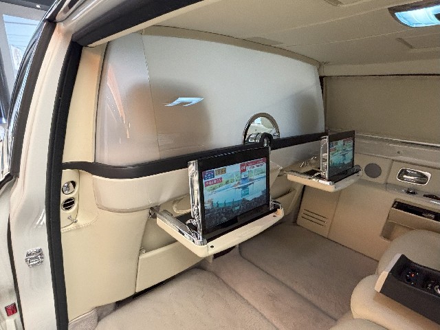 ROLLS ROYCE PHANTOM 2014 Image 37