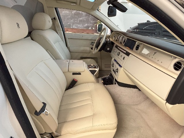 ROLLS ROYCE PHANTOM 2014 Image 40