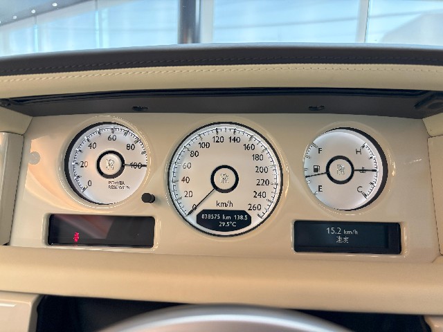 ROLLS ROYCE PHANTOM 2014 Image 48