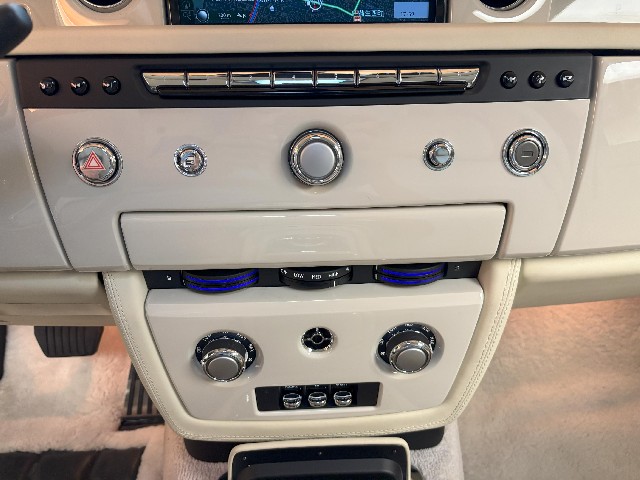 ROLLS ROYCE PHANTOM 2014 Image 54