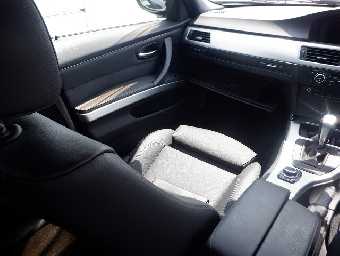 BMW 3 SERIES 2011 Image 6