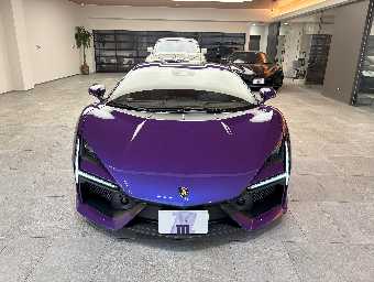 LAMBORGHINI REVUELTO 2025 Image 12