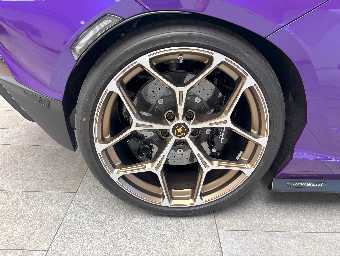 LAMBORGHINI REVUELTO 2025 Image 21