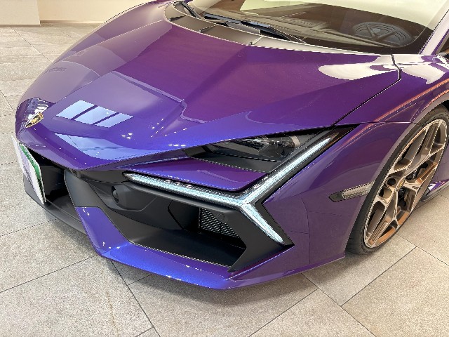 LAMBORGHINI REVUELTO 2025 Image 29
