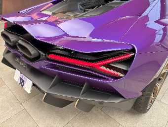 LAMBORGHINI REVUELTO 2025 Image 24