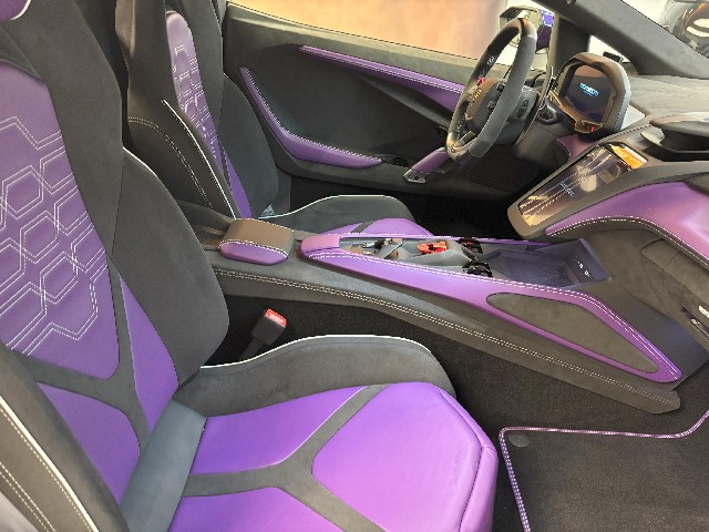 LAMBORGHINI REVUELTO 2025 Image 36