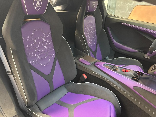 LAMBORGHINI REVUELTO 2025 Image 37