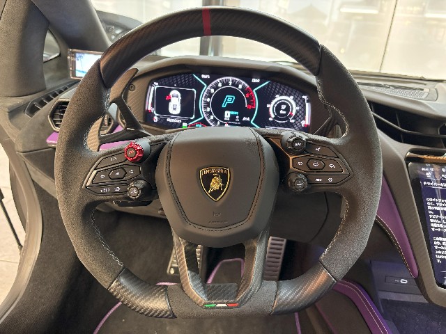 LAMBORGHINI REVUELTO 2025 Image 39