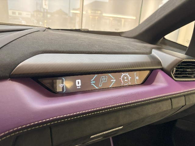 LAMBORGHINI REVUELTO 2025 Image 47