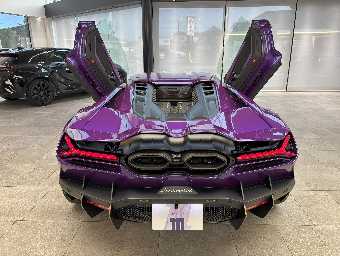 LAMBORGHINI REVUELTO 2025 Image 6