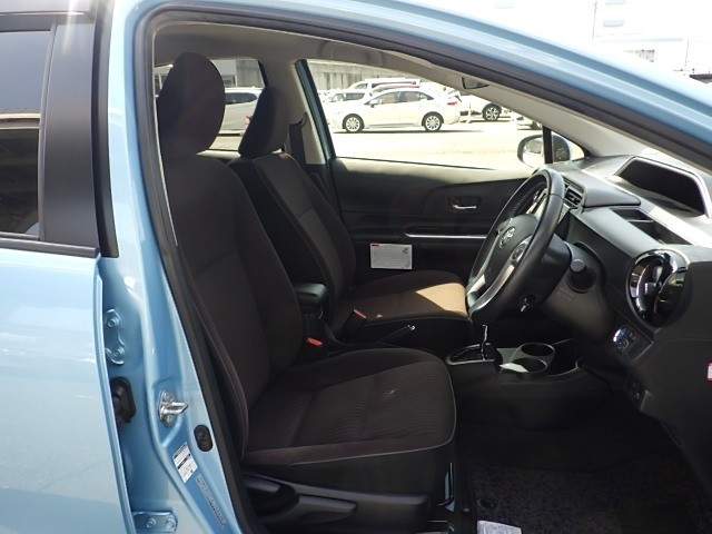 TOYOTA AQUA 2016 Image 21