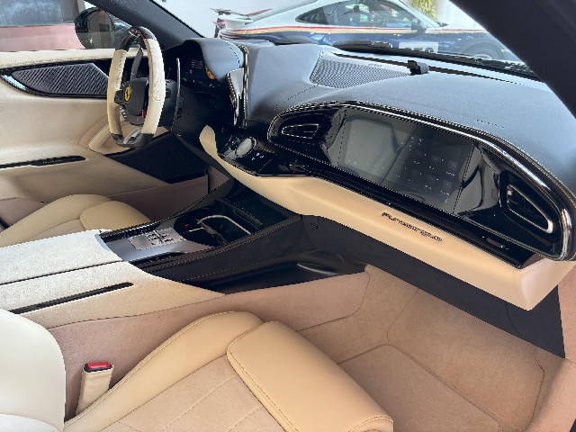 FERRARI PUROSANGUE 2024 Image 36