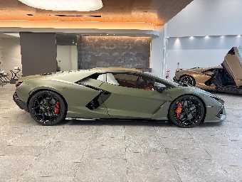 LAMBORGHINI REVUELTO 2024 Image 12