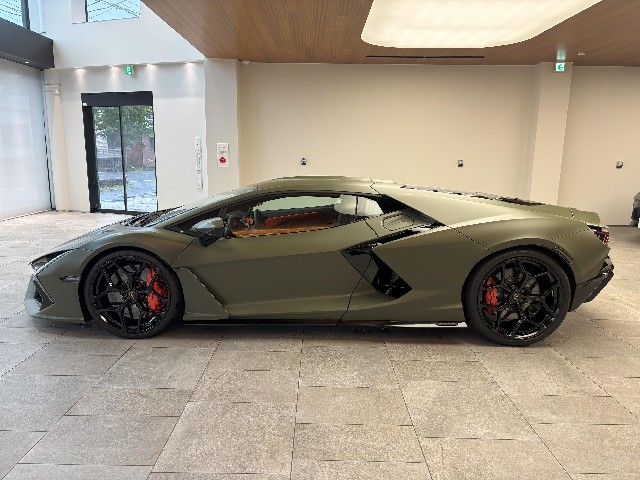 LAMBORGHINI REVUELTO 2024 Image 22