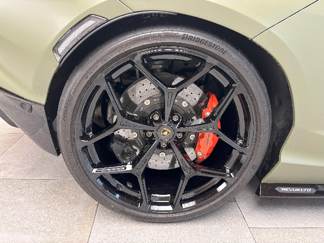 LAMBORGHINI REVUELTO 2024 Image 27