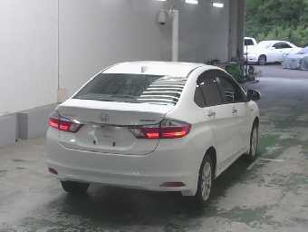 HONDA GRACE 2016 Image 2