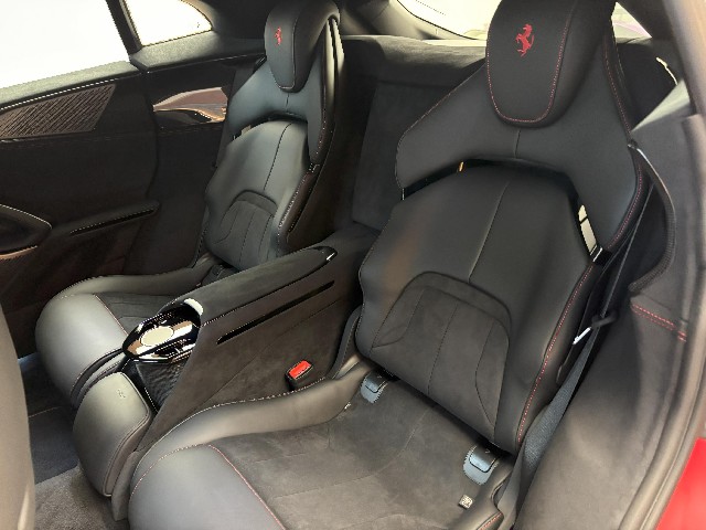 FERRARI PUROSANGUE 2025 Image 30