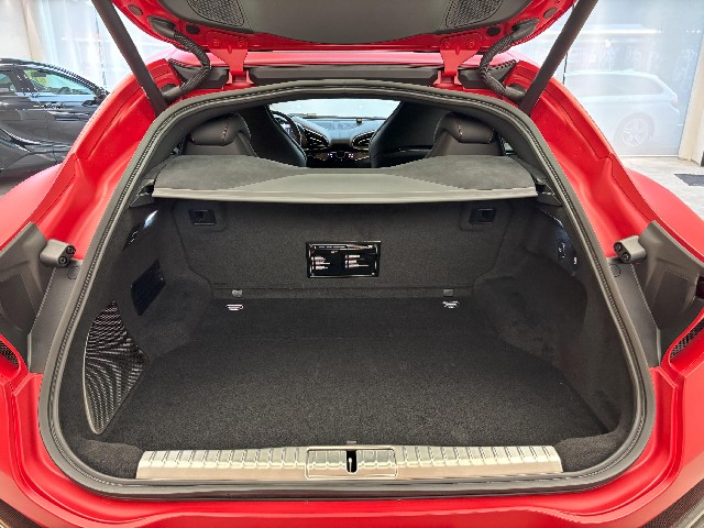 FERRARI PUROSANGUE 2025 Image 32