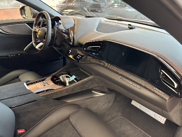 FERRARI PUROSANGUE 2025 Image 35