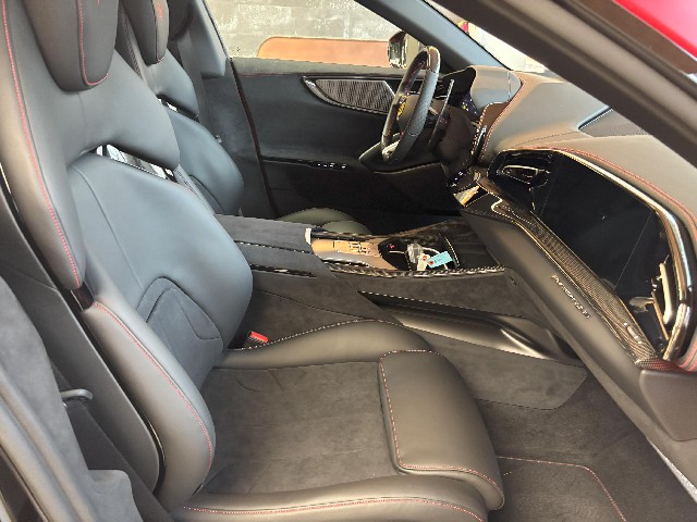 FERRARI PUROSANGUE 2025 Image 36