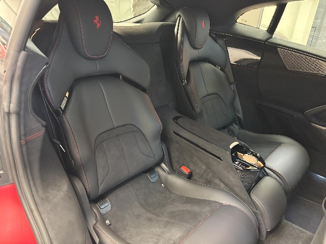 FERRARI PUROSANGUE 2025 Image 40