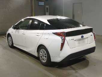 TOYOTA PRIUS 2018 Image 4