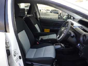 TOYOTA AQUA 2013 Image 9