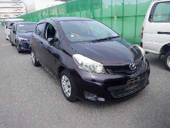 TOYOTA VITZ 2013 Image 2
