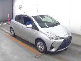 TOYOTA VITZ 2019 Image 4
