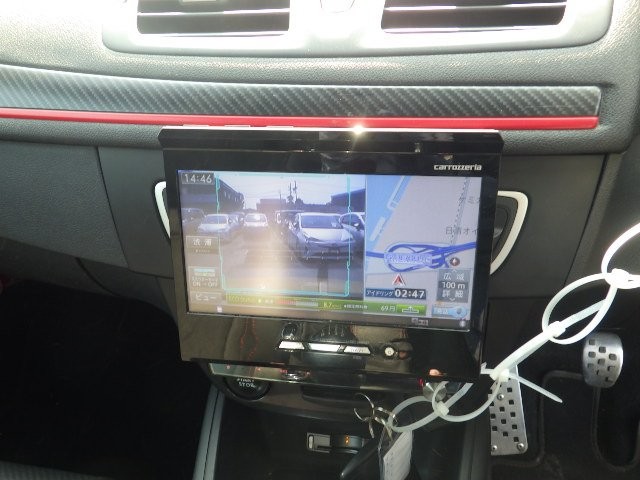 RENAULT MEGANE 2015 Image 20