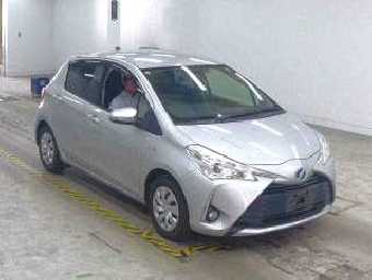 TOYOTA VITZ 2017 Image 4