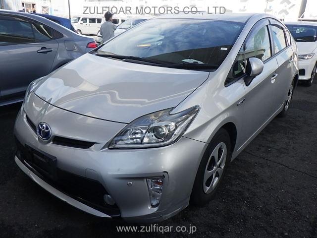 TOYOTA PRIUS 2015 Image 12