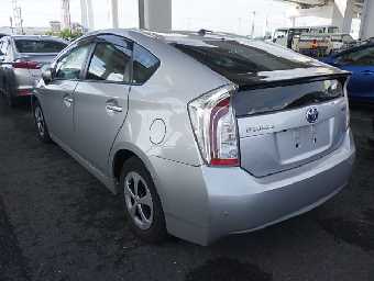 TOYOTA PRIUS 2015 Image 3