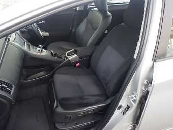 TOYOTA PRIUS 2015 Image 10