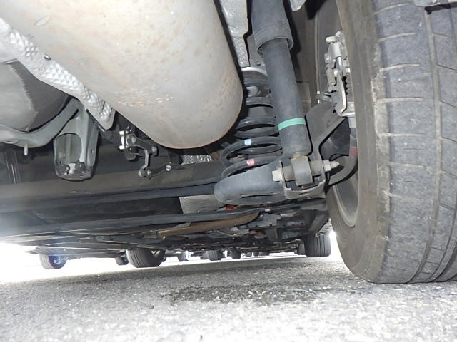 TOYOTA PRIUS 2015 Image 30