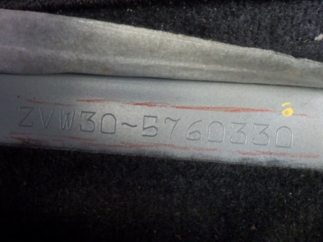 TOYOTA PRIUS 2015 Image 35